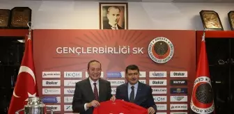 Ankara Valisi Vasip Şahin'den Gençlerbirliği'ne Tebrik Ziyareti