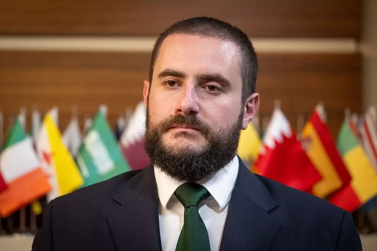 Annesi Filistin asıllı olan Sırbistan Devlet Bakanı Zukorliç'den Gazze çağrısı Açıklaması