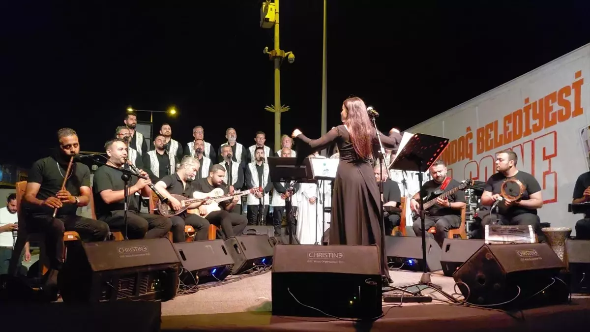 Antakya Medeniyetler Korosu, Yeşilçam Sinema Günleri Kapsamında Konser Verdi