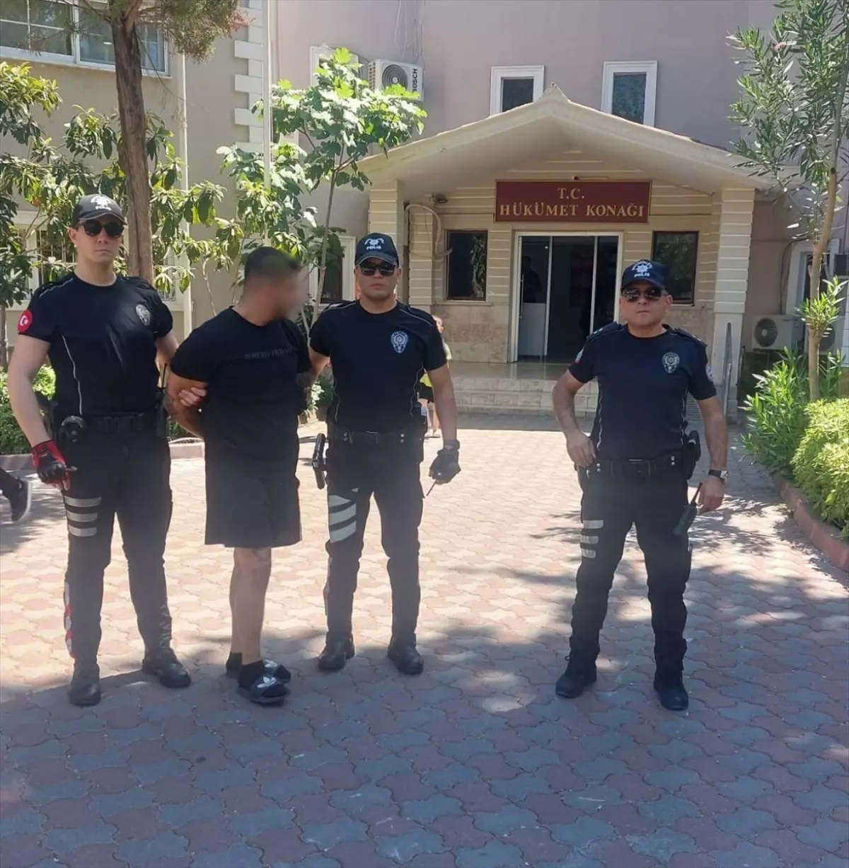 118 Suçtan Aranan Firari Hükümlü Kemer'de Yakalandı