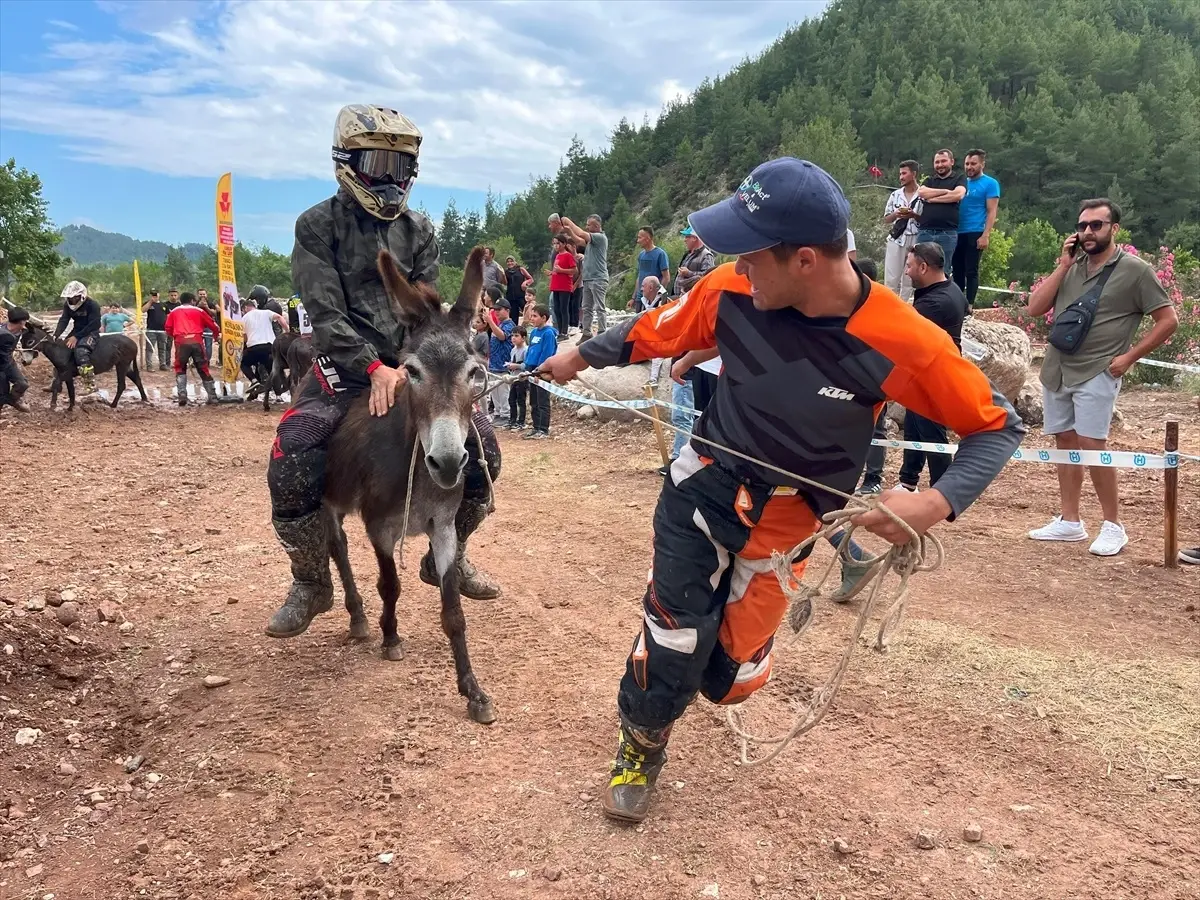 Kumluca'da Geleneksel Şenlikler Coşkuyla Gerçekleşti