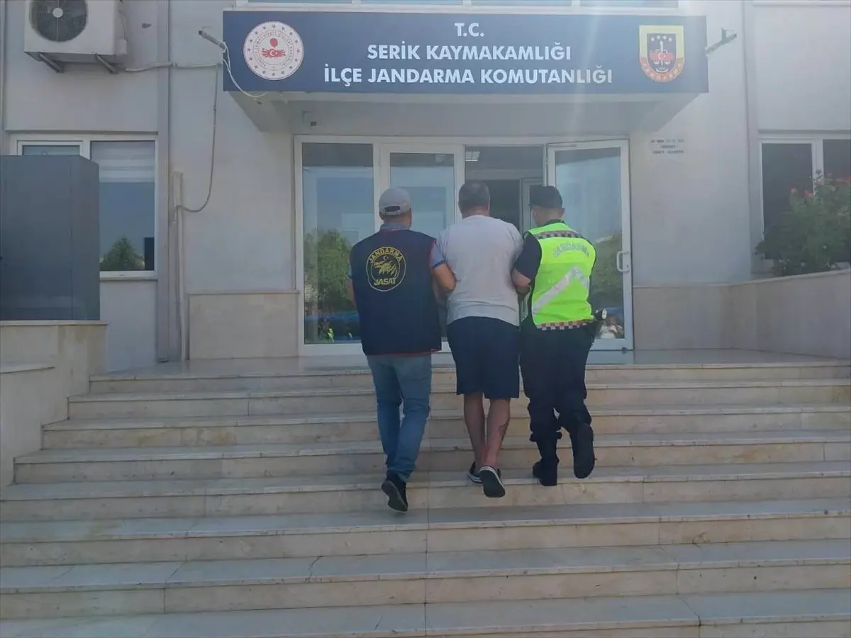 Antalya'da 29 Yıl Hapis Cezası Olan Firari Hükümlü Yakalandı