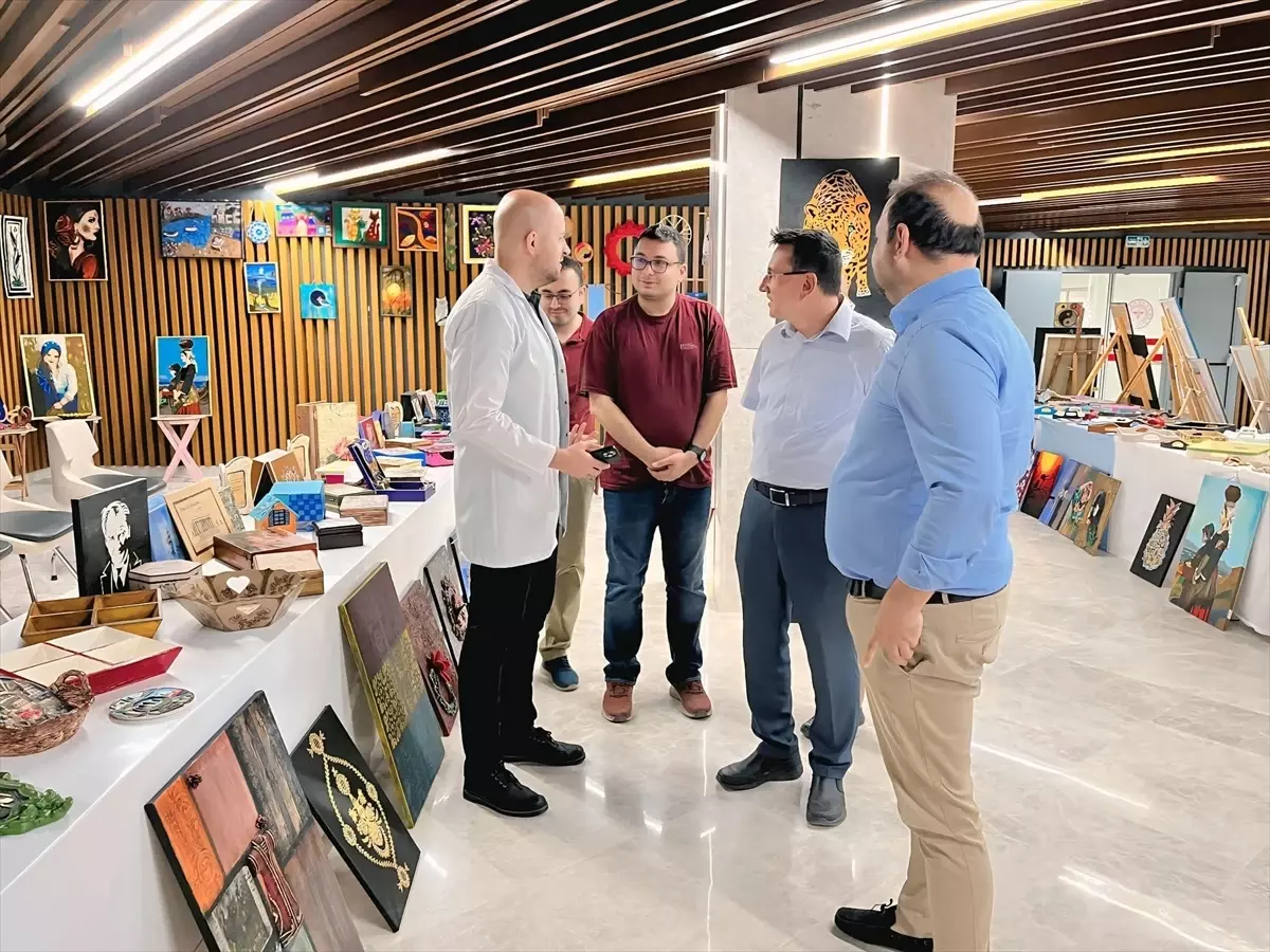 AMATEM'de Bağımlılıkla Mücadele Temalı Sergi Açıldı