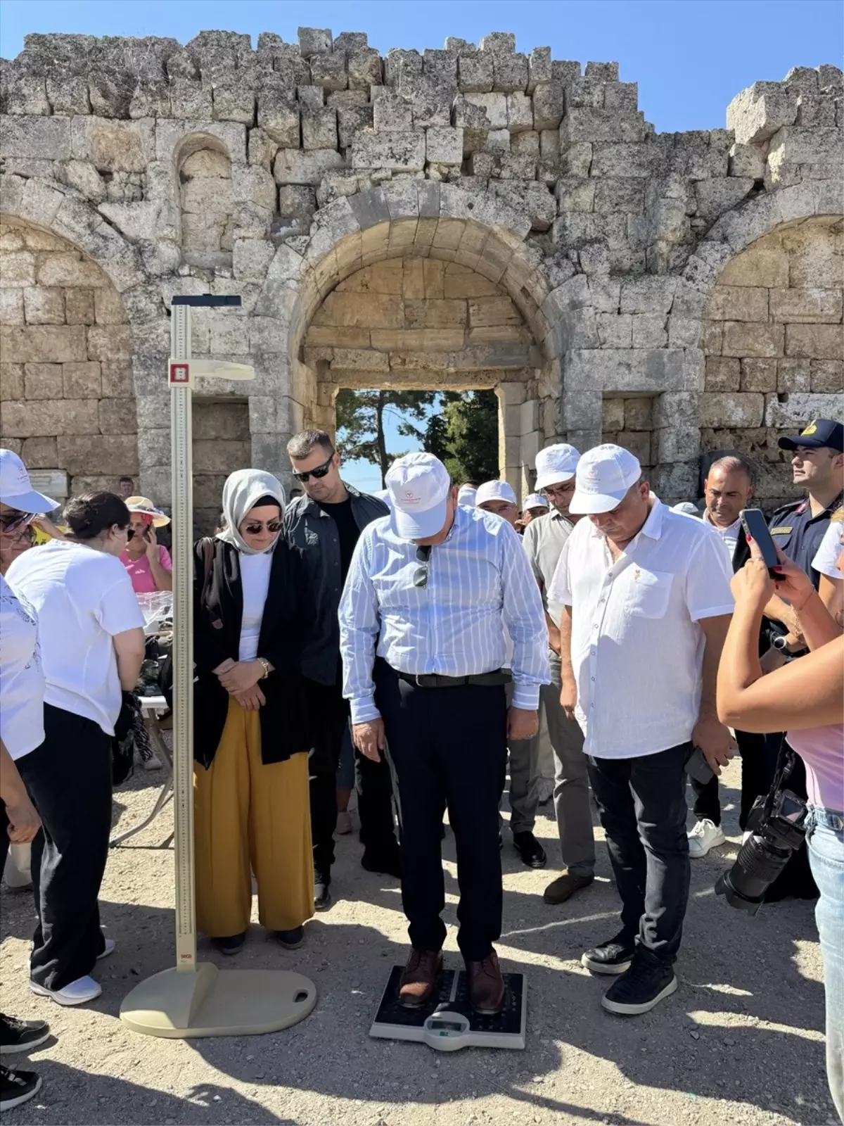 Perge Antik Kenti'nde Sağlıklı Yaşam Etkinliği Düzenlendi