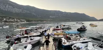 Kumluca'da Amatör Balıkçılar Büyük Balık İçin Yarışıyor