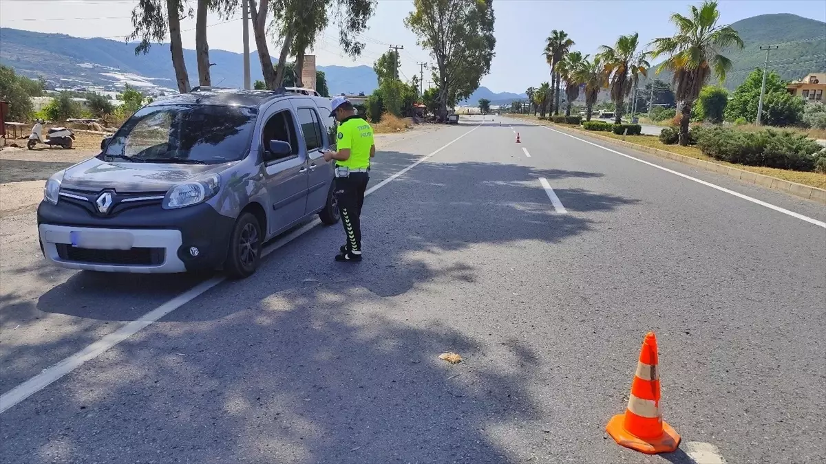 Antalya'da Trafik Denetimlerinde 16 Bin 722 Ceza