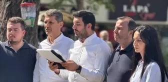 Antalya'da 'Boş Sıralar' etkinliğiyle Gazze'de yaşamını yitiren çocuklar anıldı