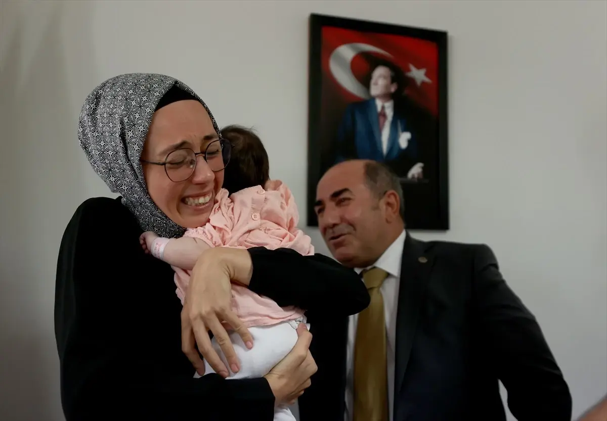 Antalya'da Koruyucu Aileler Çocuklarıyla Buluştu