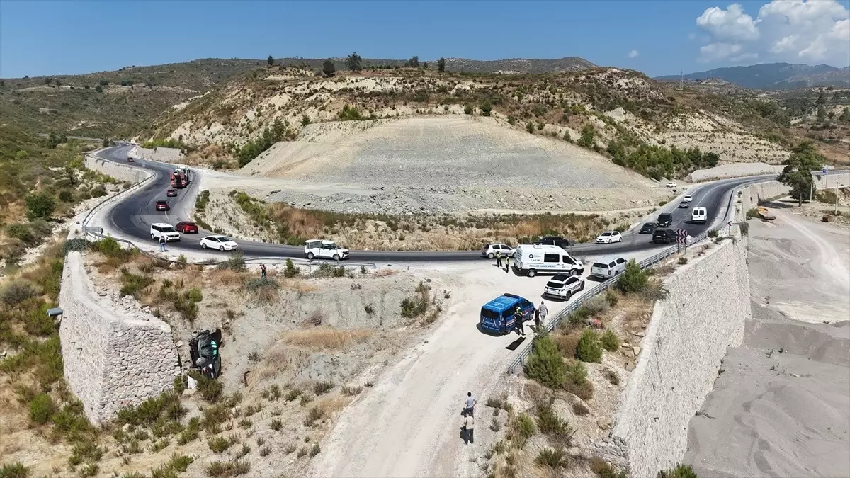 Manavgat'ta Trafik Kazası: 1 Ölü, 1 Yaralı