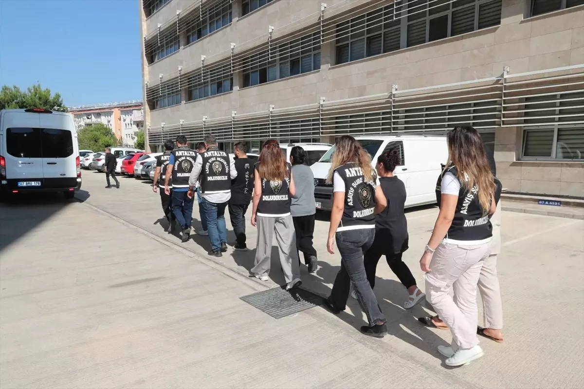 Antalya'da Beyaz Eşya Dolandırıcılığı Operasyonu: 10 Gözaltı, 2 Tutuklama