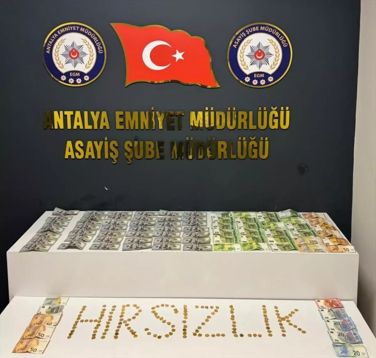 Muratpaşa'da Evden Hırsızlık Şebekesi Çökertildi: 1 Tutuklama