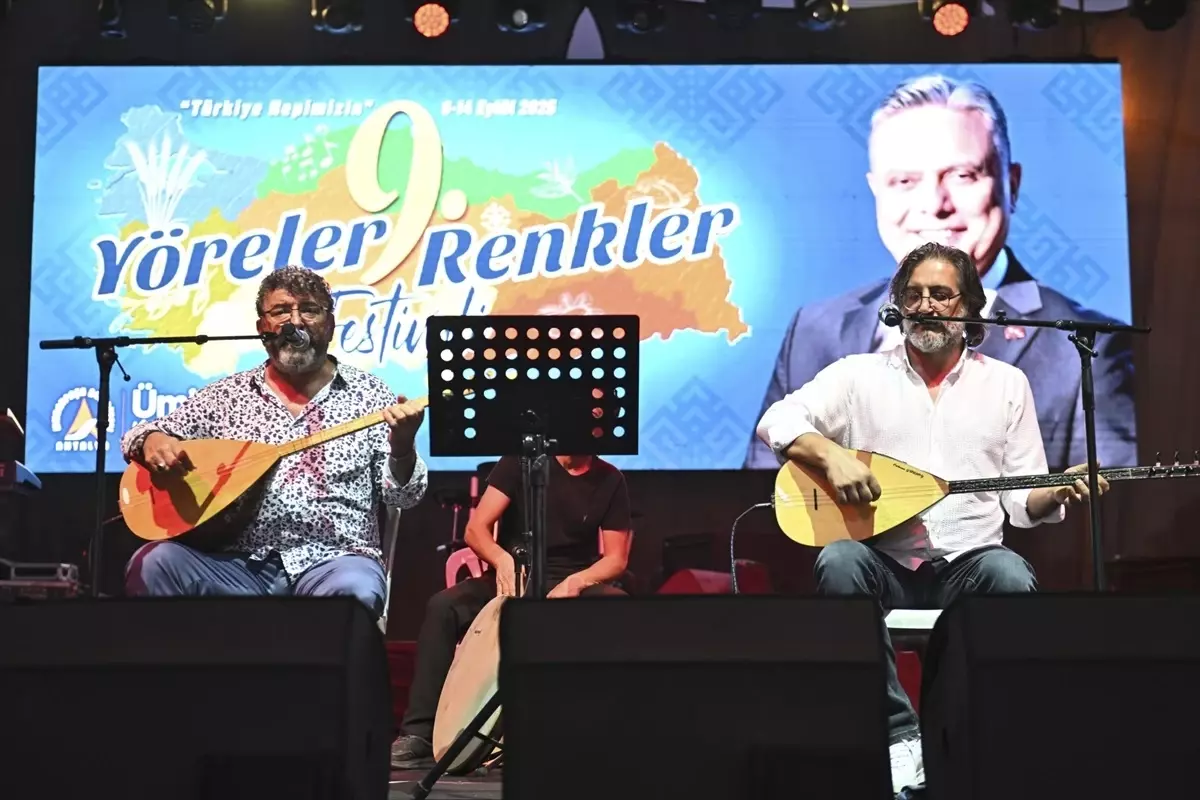 Muratpaşa'da 9. Yöreler ve Renkler Festivali: İç Anadolu Gecesi Düzenlendi
