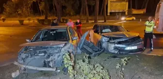 Manavgat'ta Trafik Kazasında 5 Kişi Yaralandı