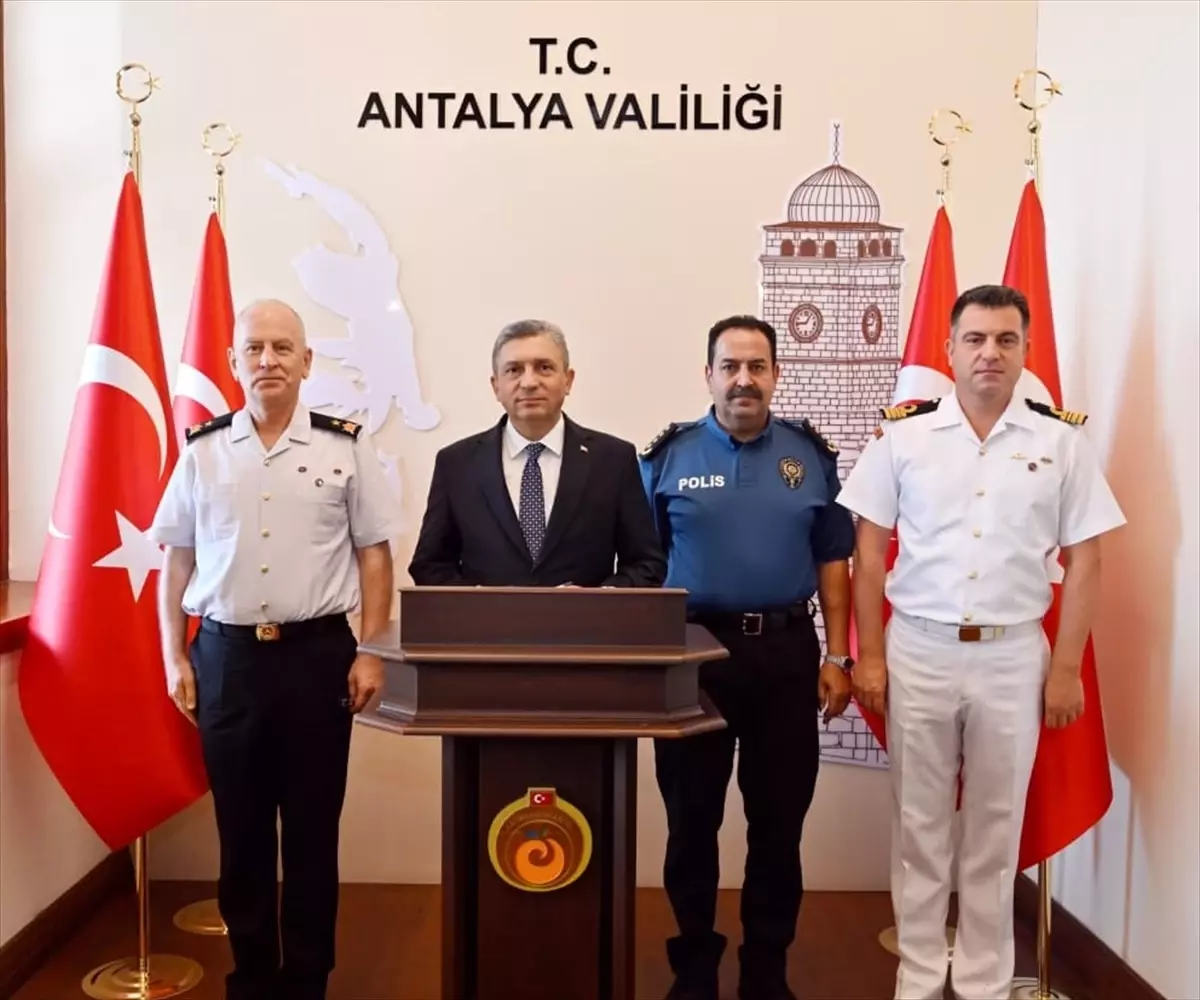 Antalya'da Asayiş ve Güvenlik Toplantısı Gerçekleştirildi