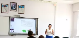 Meme Kanserini Yenerek Okuluna Dönen Öğretmene Sürpriz Kutlama