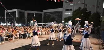 Muratpaşa'da Yöreler ve Renkler Festivali'nde Komşu Ülkeler Gecesi Düzenlendi