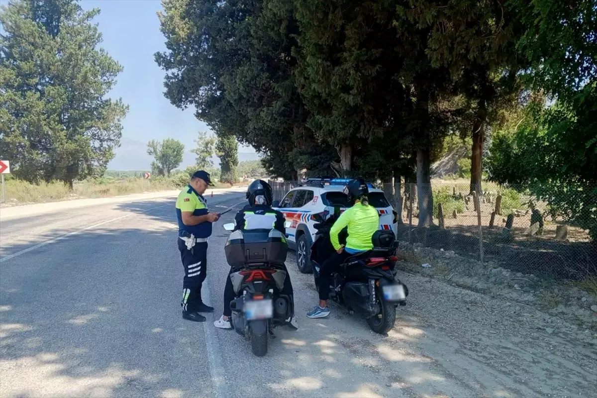 Antalya'da Motosiklet Kullanıcılarına Yönelik Denetim Yapıldı