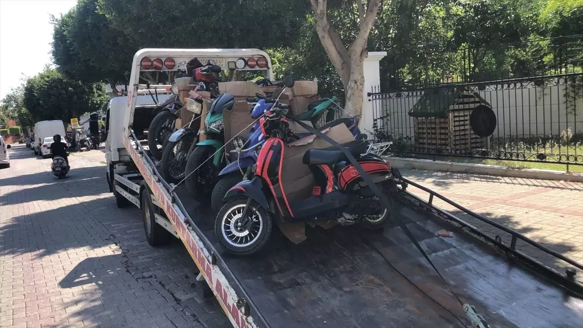 Antalya'da Motosiklet Denetimleri: 126 Sürücüye 510 Bin Lira Ceza