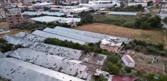 Antalya'da Hortum Zarar Verdi: Evler ve Seralar Hasar Gördü