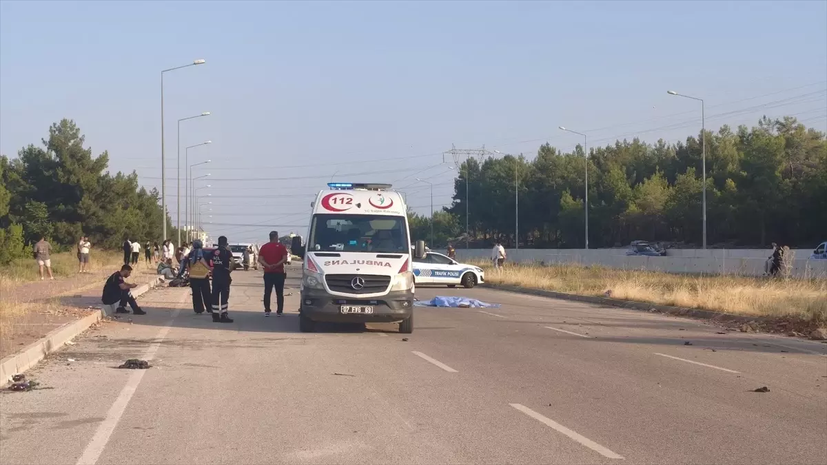 Antalya'da Motosiklet Kazası: Genç Hayatını Kaybetti