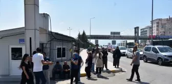 Antalya'da Otomobilin Çarptığı Baba ve Oğlu Hayatını Kaybetti