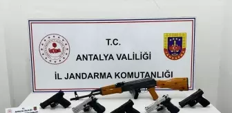 Antalya'da Ruhsatsız Silah Kaçakçılığı Operasyonu: 1 Tutuklama