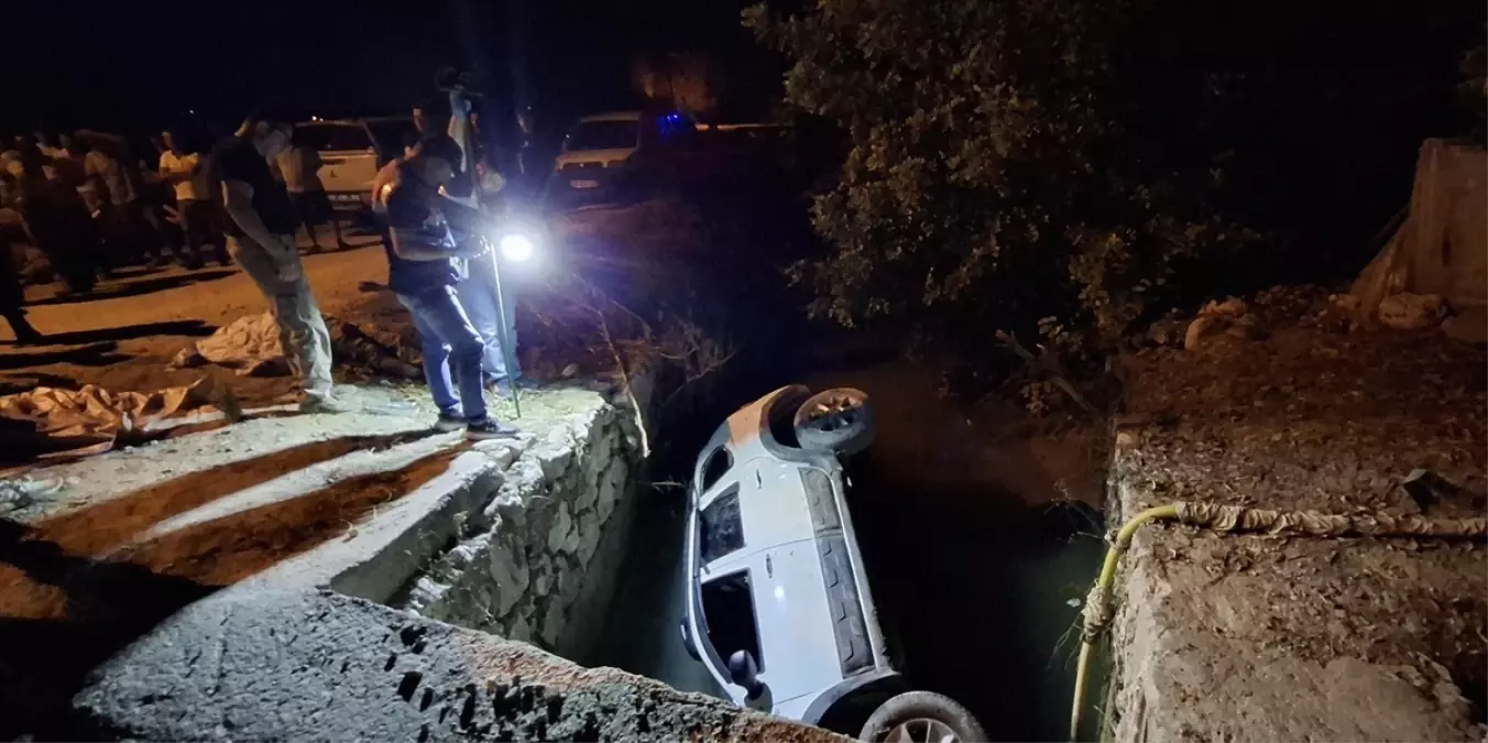 Manavgat'ta Otomobil Sulama Kanalına Devrildi: 2 Kişi Hayatını Kaybetti