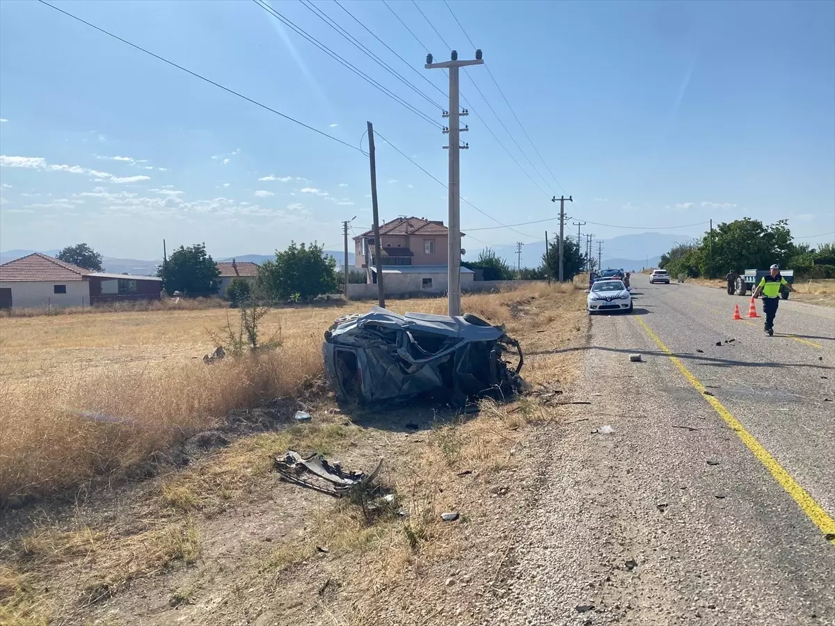 Antalya'da Takla Atan Otomobilin Sürücüsü Hayatını Kaybetti
