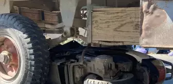 Serik'te Motosiklet-Traktör Çarpışması: Sürücü Yaralandı