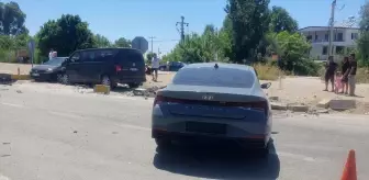 Antalya'da Trafik Kazası: 5 Yaralı