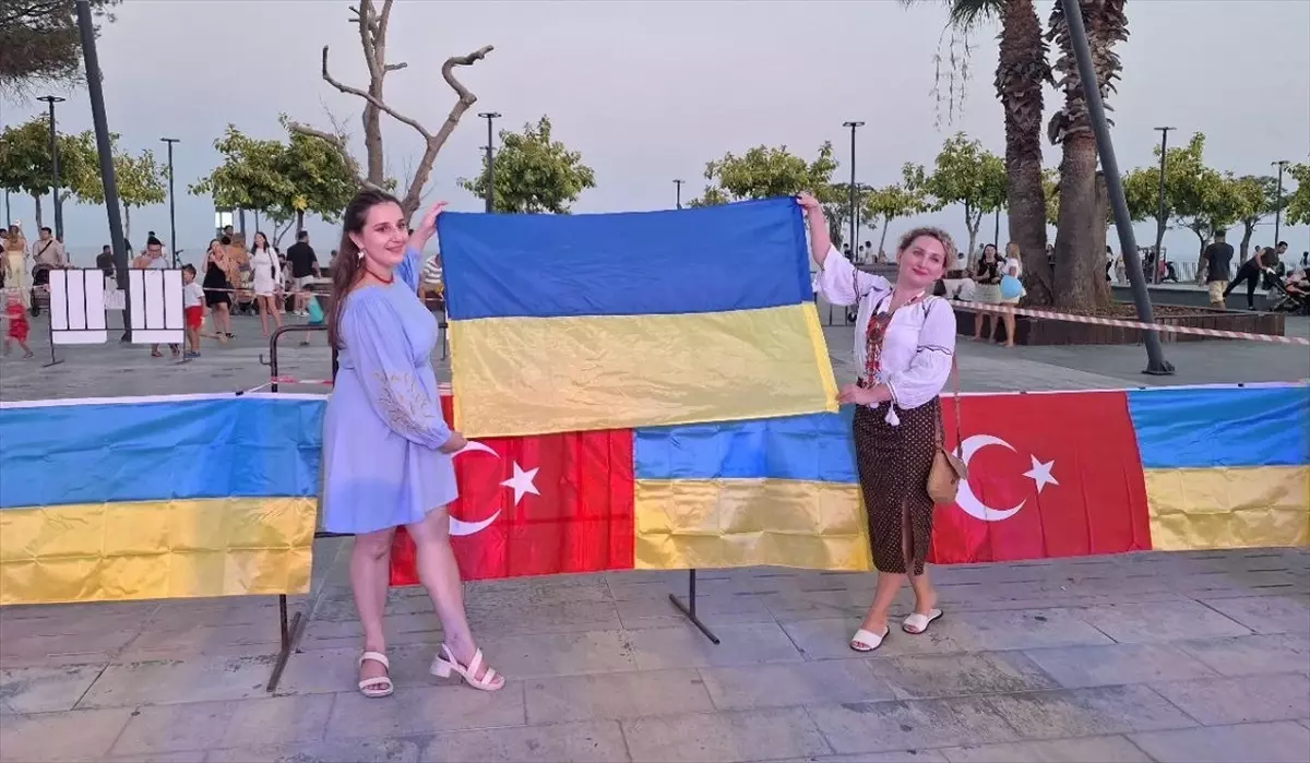 Ukrayna'nın Bağımsızlık Günü Antalya'da Kutlandı