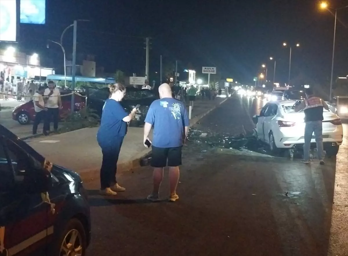Manavgat'ta Trafik Kazası: 2 Ölü, 2 Yaralı