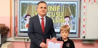 Öğrenciler Yaz Tatiline Girdi: Karneler Dağıtıldı