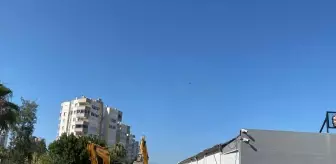 Antalya'da Kaçak İşletmelerin Yıkımı Gerçekleştirildi