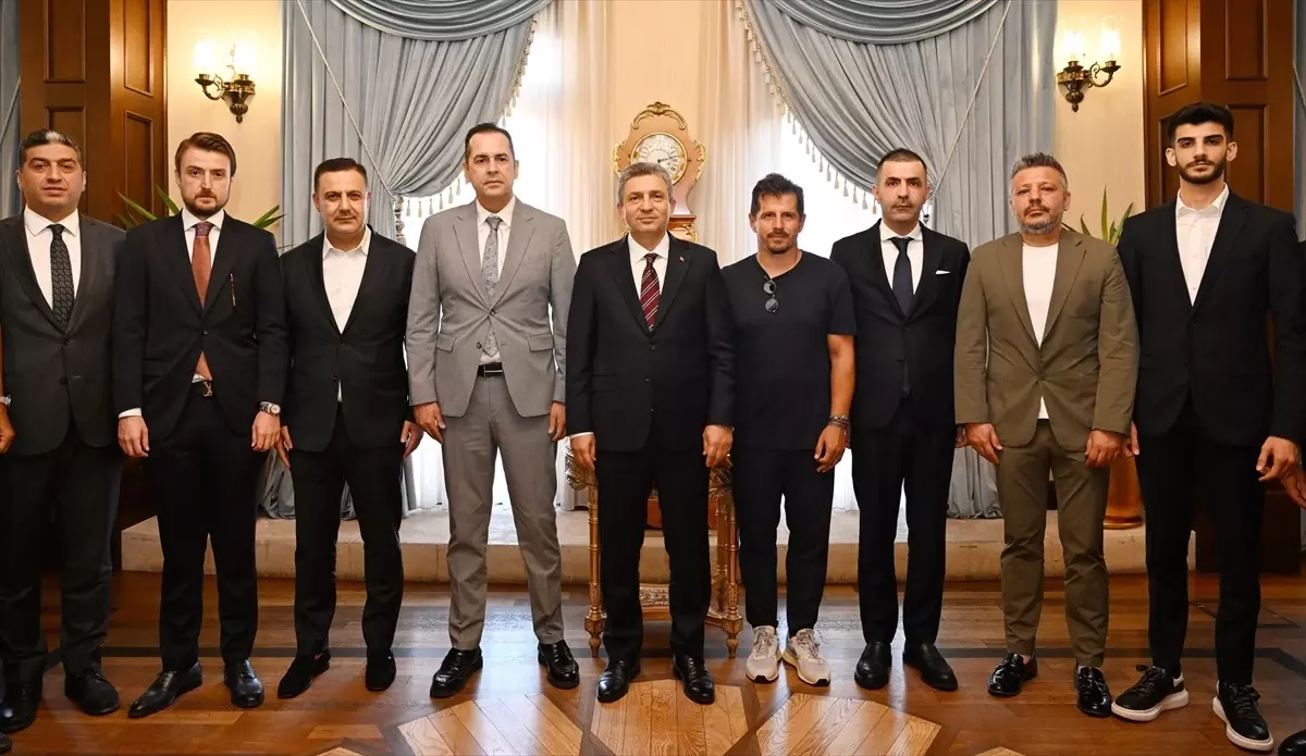 Antalya Valisi Şahin, Antalyaspor'un Yeni Yönetimini Tebrik Etti