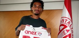 Antalyaspor, Gambiyalı Futbolcu Jesper Ceesay'ı Transfer Etti
