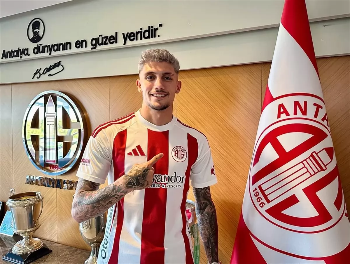 Antalyaspor, Samet Karakoç'u Transfer Etti
