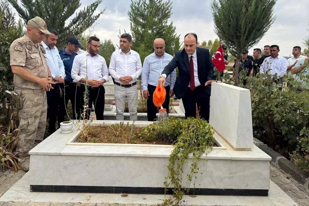 Araban'da şehitlik ziyaret edildi