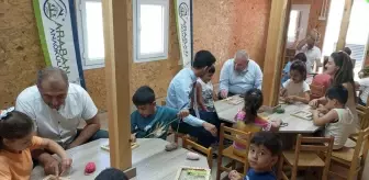 Gaziantep'te Çocuklar Tasarım Beceri Atölyesi'nde Kilim Dokumayı Öğreniyor