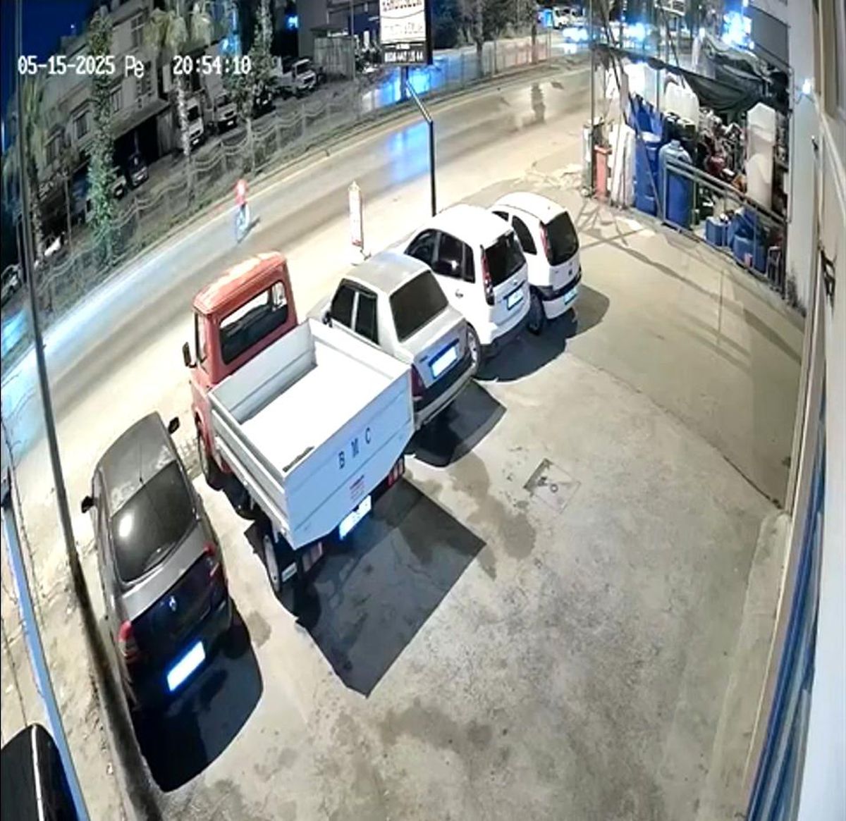 Serik'te Hafif Ticari Araç Çocuğa Çarptı, Küçük Çocuk Hayatını Kaybetti