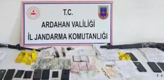 Ardahan'da Hayvan Ticaretinde Dolandırıcılık Operasyonu: 4 Tutuklama