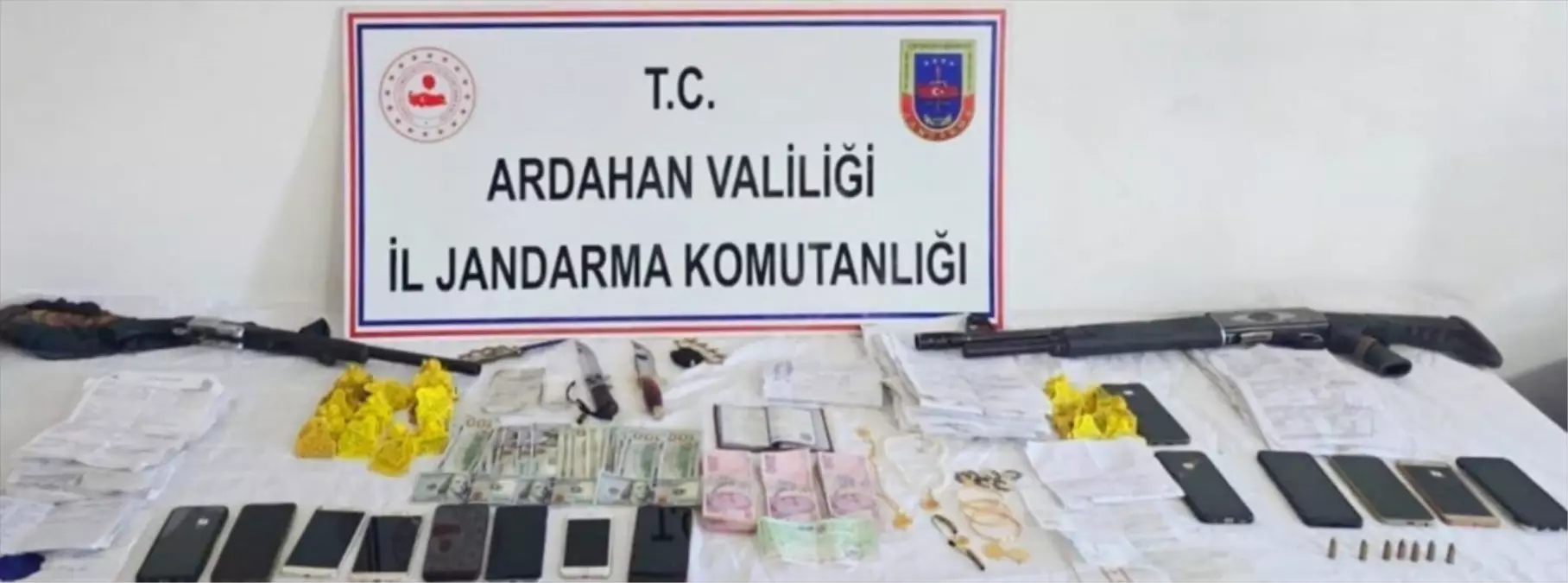 Ardahan'da Hayvan Ticaretinde Dolandırıcılık Operasyonu: 4 Tutuklama