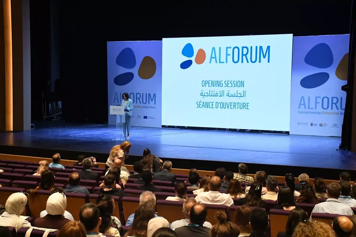 Tiran'da Avrupa-Akdeniz Diyaloğu Forumu Başladı