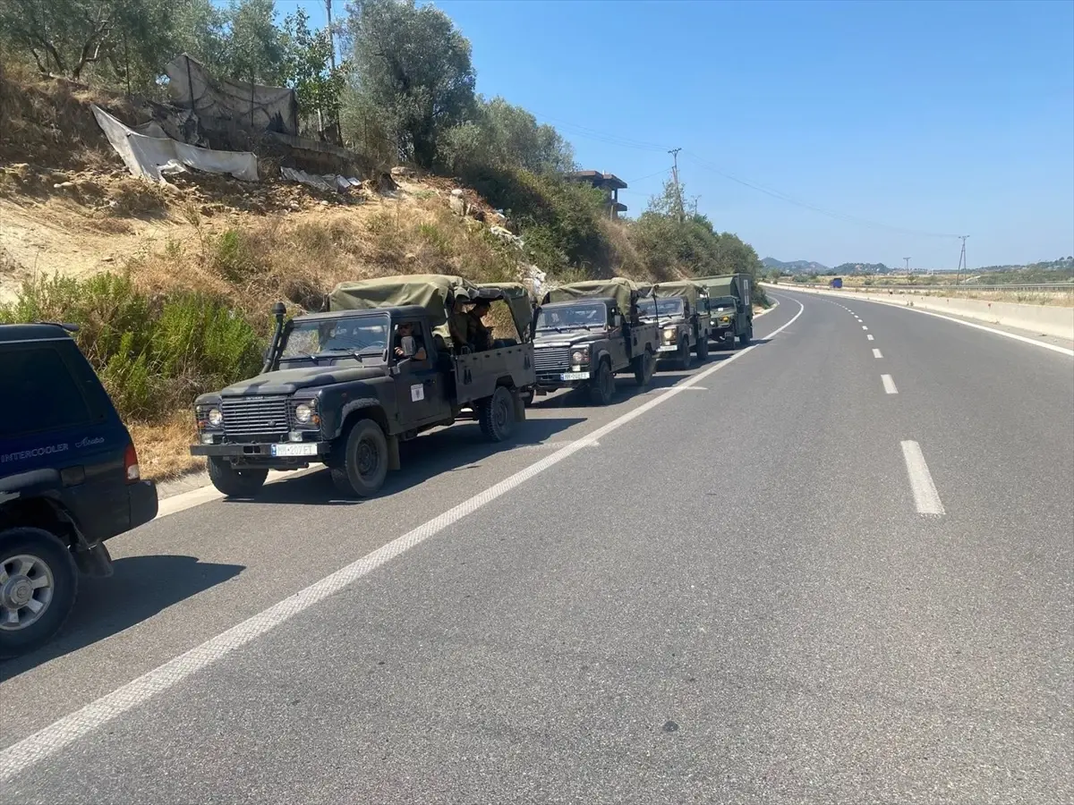Arnavutluk'ta Orman Yangınları Sebebiyle Köyler Tahliye Ediliyor