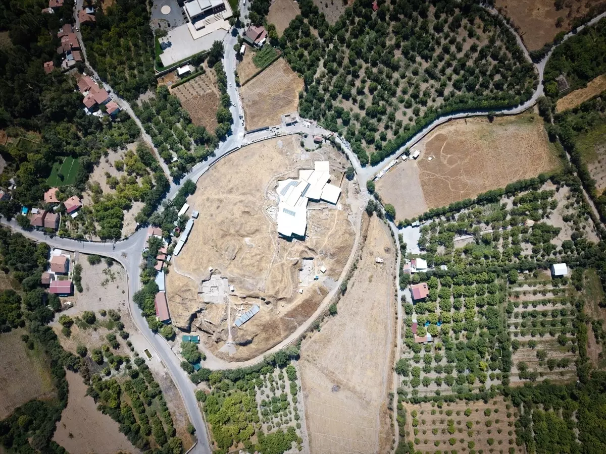 Arslantepe Höyüğü'nde 8 Bin Yıllık Tarih Buluntuları