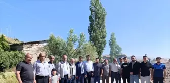 Tokat Artova'da Sıcak Asfalt Çalışmaları Devam Ediyor