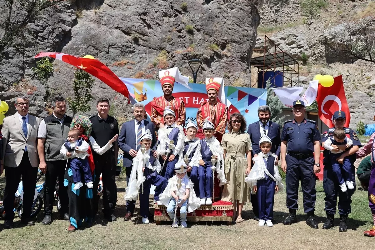 Artvin'de 18 Çocuk İçin Sünnet Şöleni Düzenlendi