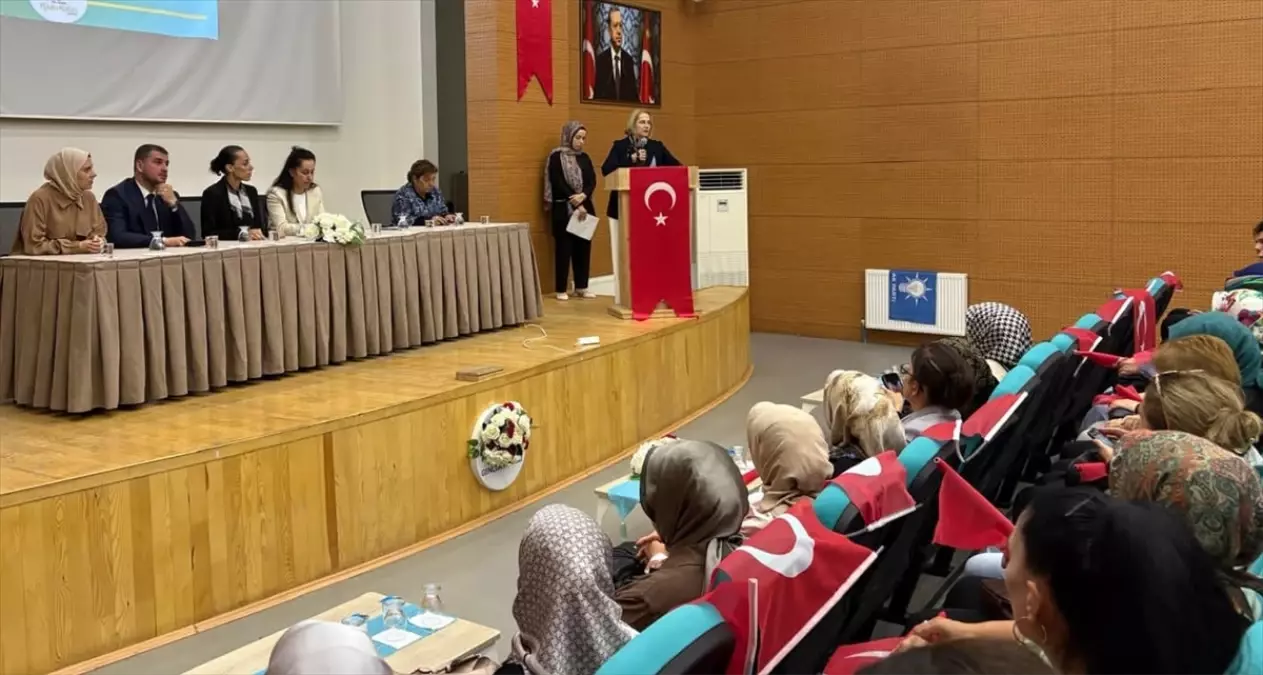 AK Parti Artvin Kadın Kolları Danışma Meclisi Toplantısı Gerçekleştirildi