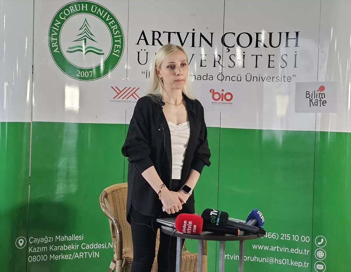 Artvin'de Tıbbi Aromatik Bitkilerle Gastronomi Programı Düzenlendi