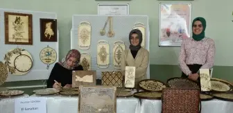 Artvin Halk Eğitimi Merkezi'nde El Sanatları Sergisi Açıldı